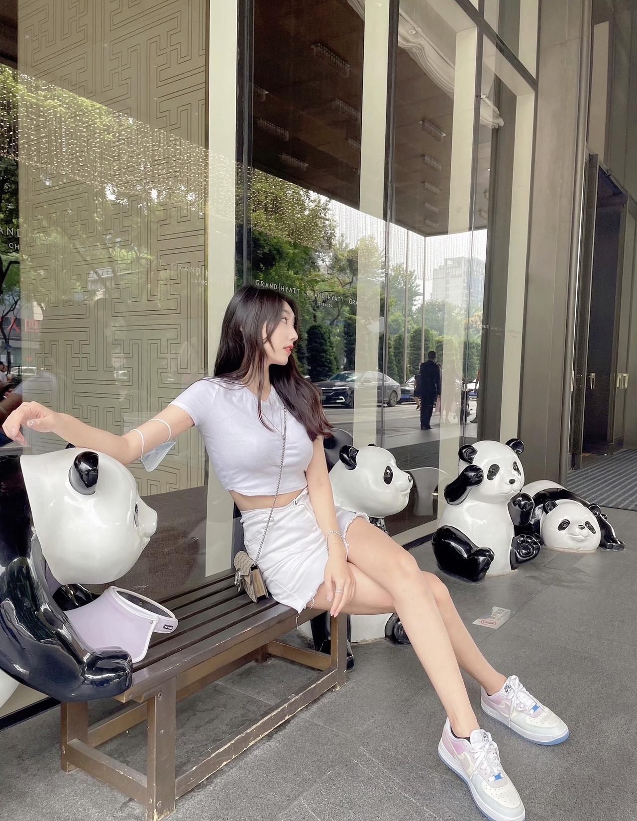 愿我们都能在平凡的日子里，活出自己喜欢的模样。
上热门 十亿流量扶持计划 早春辣