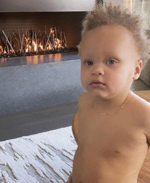 我不知道说什么了 勇士3层不到的命中率 已经追平了  