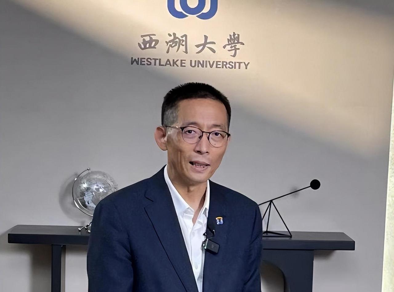 "未来几十年美国依然领先全球"，施一公敲响警钟，表示未来几十年美国依然领先全球靠