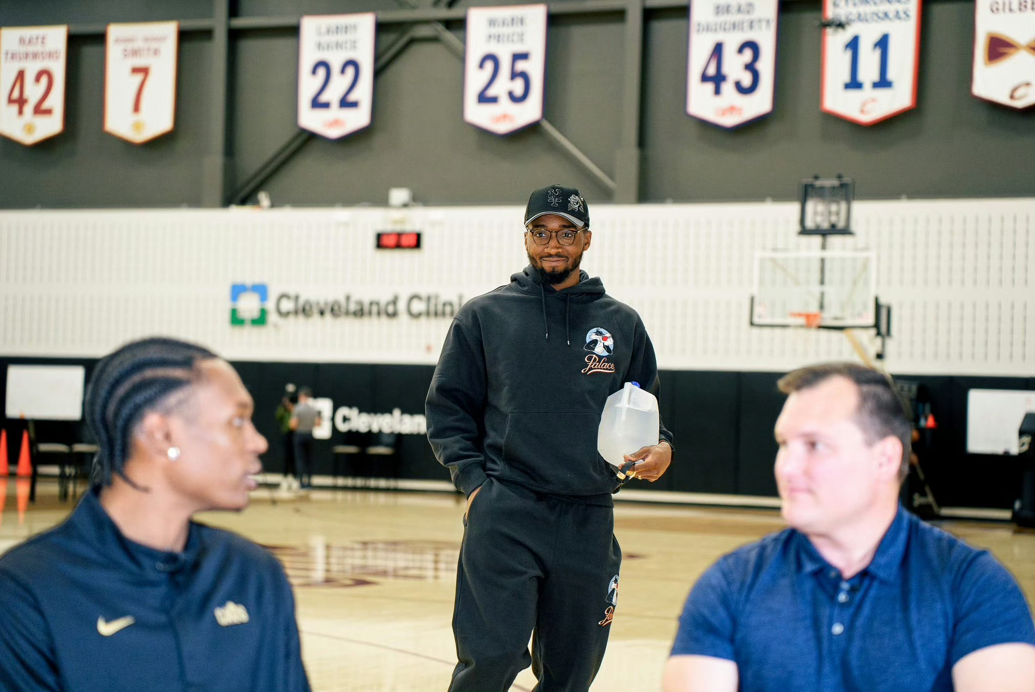 米切尔对着沃特森两眼放光🤩克利夫兰骑士骑士nba米切尔 ​​​