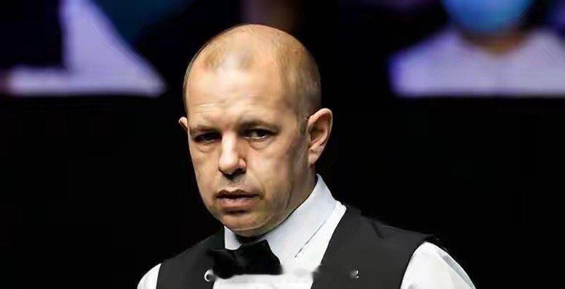 斯诺克世锦赛爆冷！两大冠军惨遭淘汰，中国德比赵心童领先丁俊晖北京时间4月26日凌