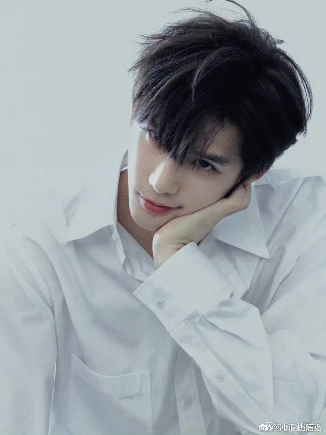 going人的事王安宇做尽了身材和气质全在线，这才是内娱帅哥的正确打开方式吧！ 