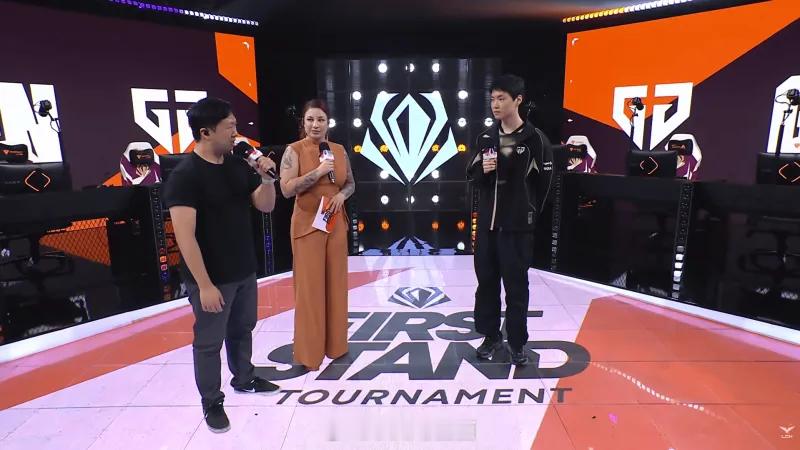 Chovy真不一样了 Chovy：想以3比0赢下来，觉得比赛并没有我想象中那么难