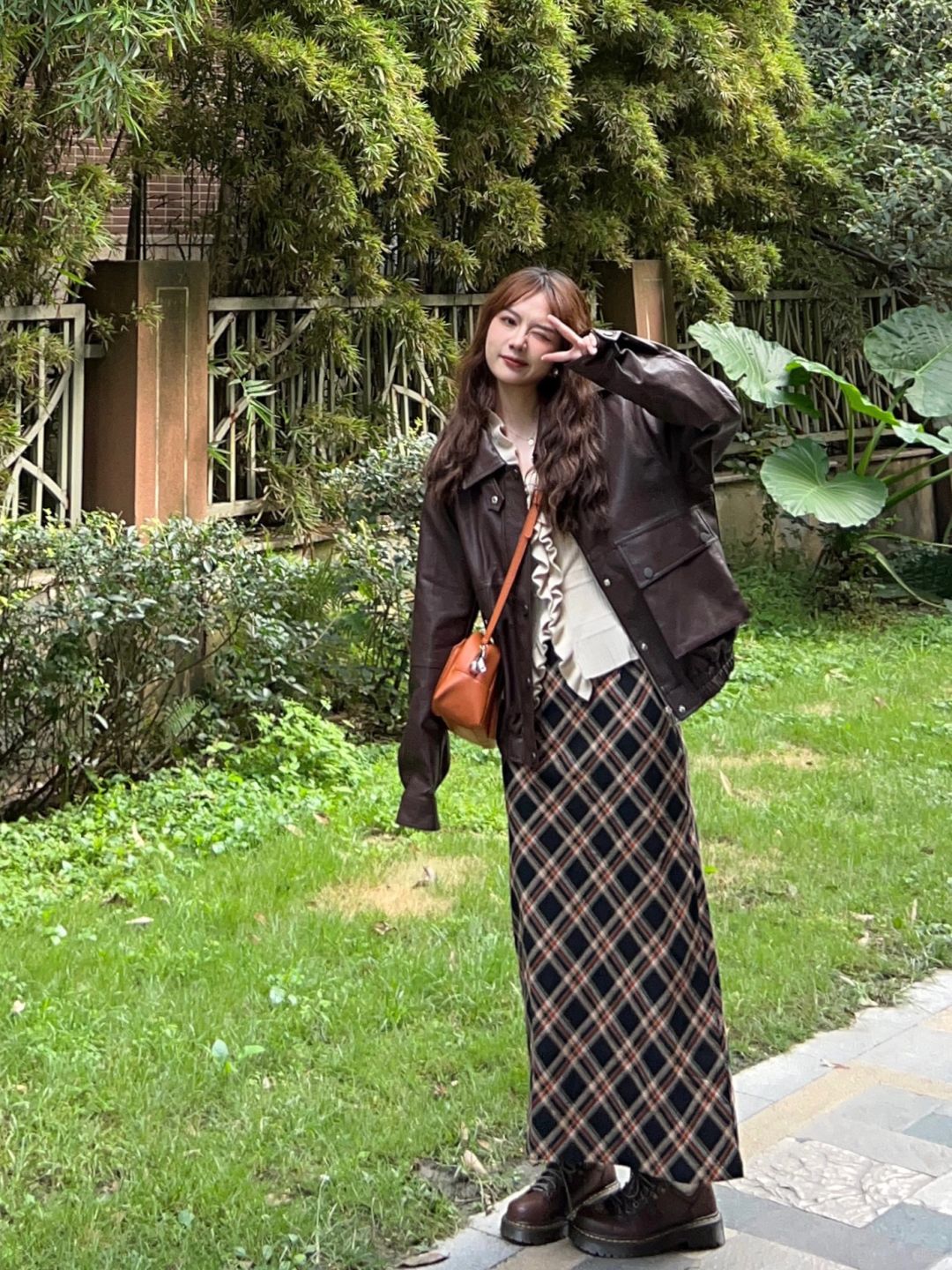 🍂秋冬美式复古不露腿~咖色皮衣➕美拉德格裙