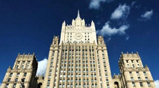 俄媒刚曝出的消息直接让国际舆论炸了锅，俄罗斯“马里内拉”号油轮在北大西洋好好航行