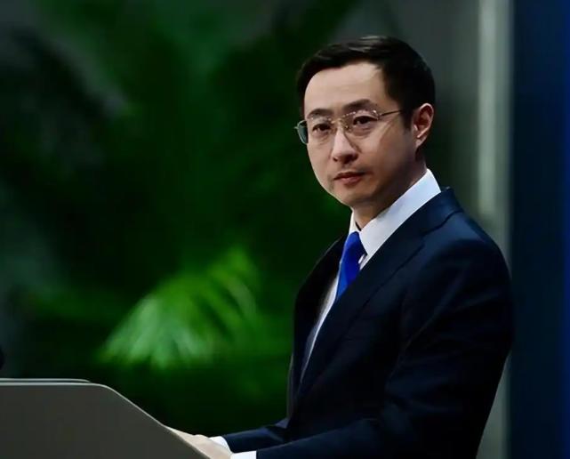外交部：中方坚决反对！将采取一切必要措施！
 
据官方8月25日报道，外交部林剑