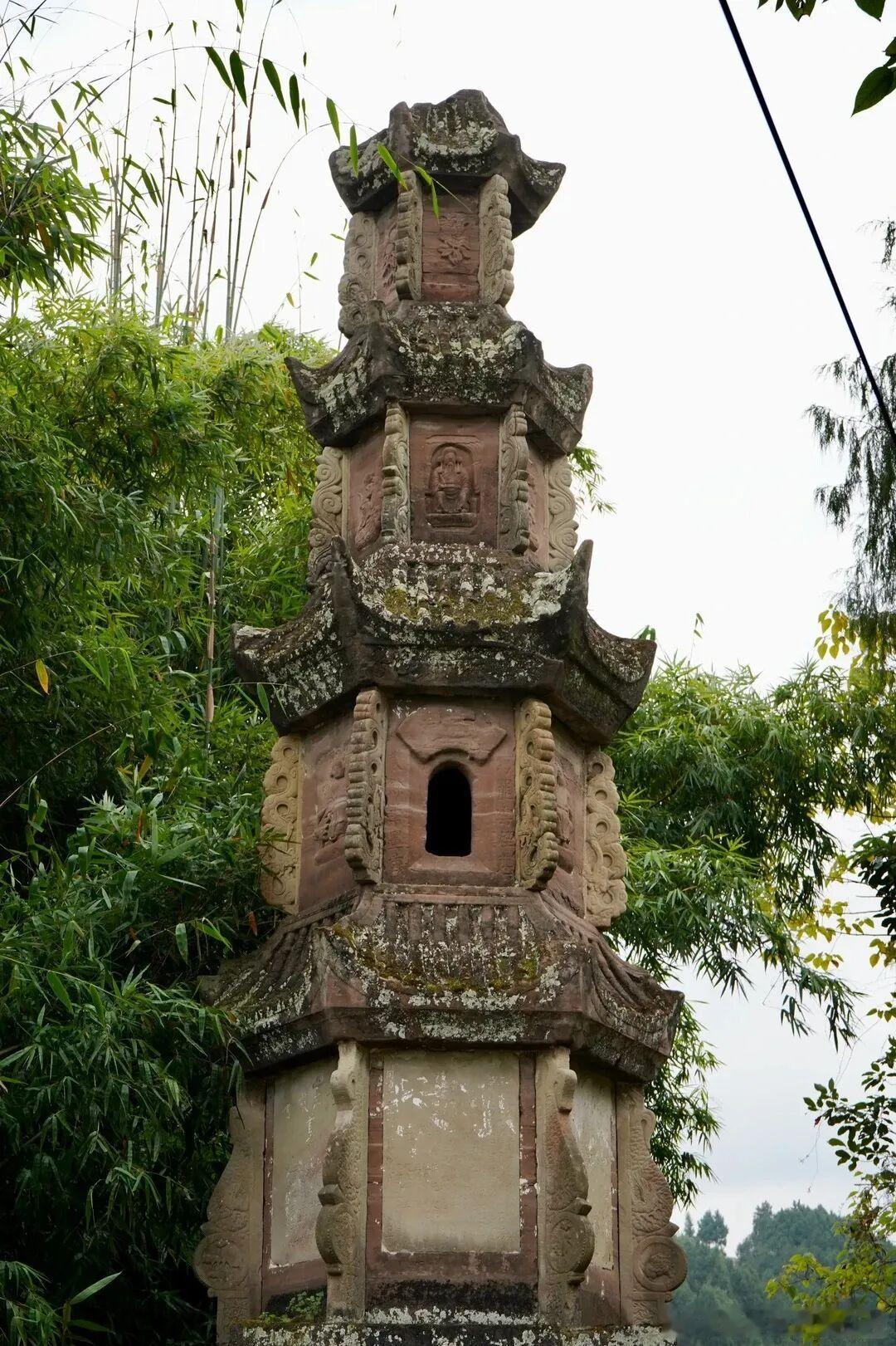 小满赴嫘祖故里盐亭太有意义，这里是华夏丝绸文明起源地，桑蚕文化底蕴十足。漫步小城