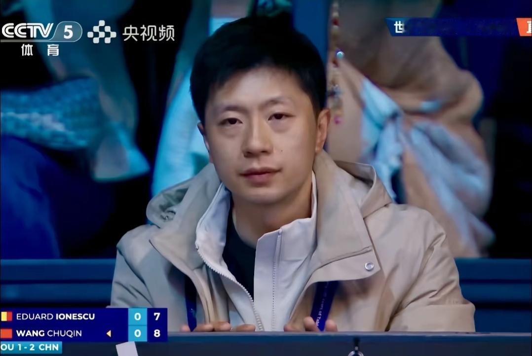 马龙刀人的眼神，第一次给了樊振东，第二次给了王楚钦。
那场巴黎奥运会，樊振东对战