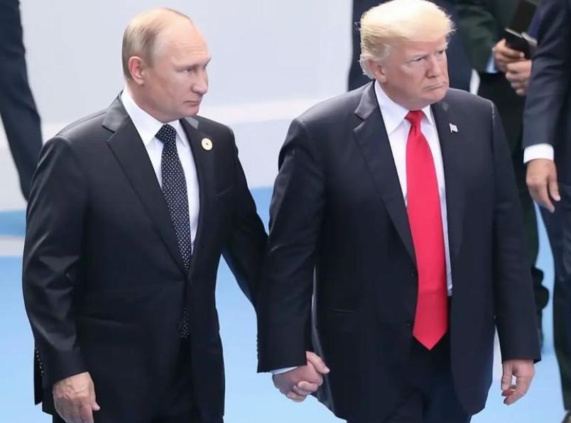 普京专机直飞美国，俄吹响红军城总攻号角，劝降传单飘落乌军阵地！

俄罗斯总统普京