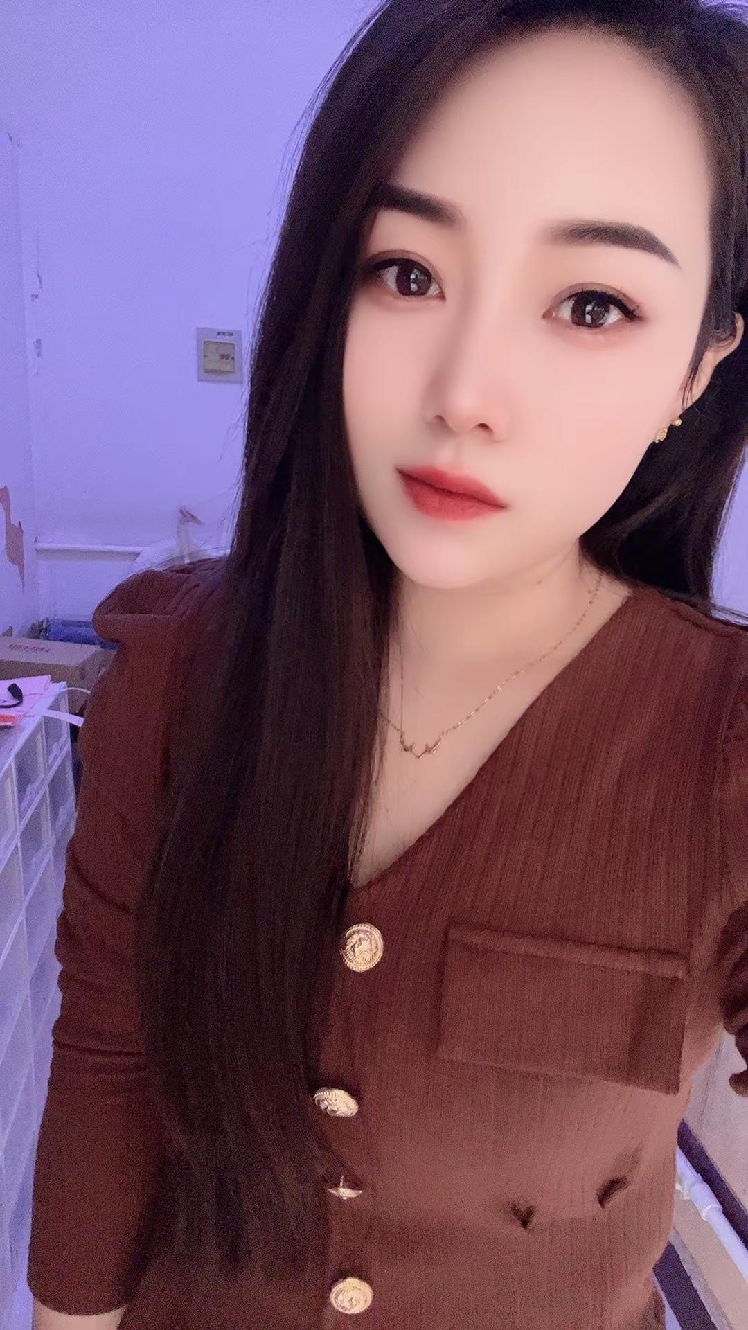 都说先苦后甜，我熬了一年又一年，却一年比一年更辛苦。这一年唯一收获是挣了三个亿，