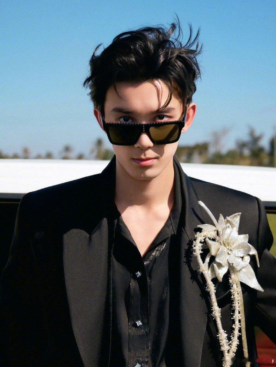 吴磊座位吴磊星光大赏座位吴磊星光大赏座位，已经和众多老戏骨大咖坐一起诶 