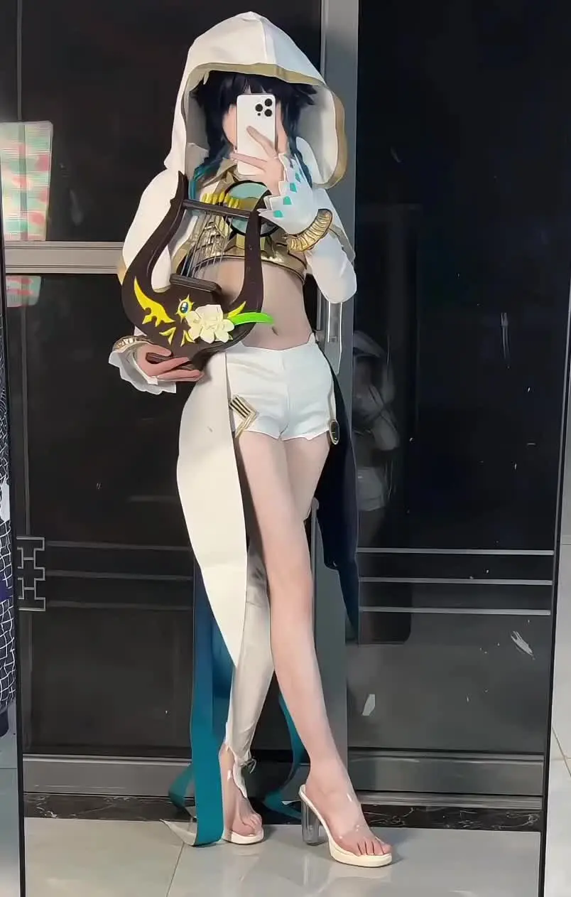 快看这个女人又在水视频了 最近在做毛攒钱哈哈试衣
