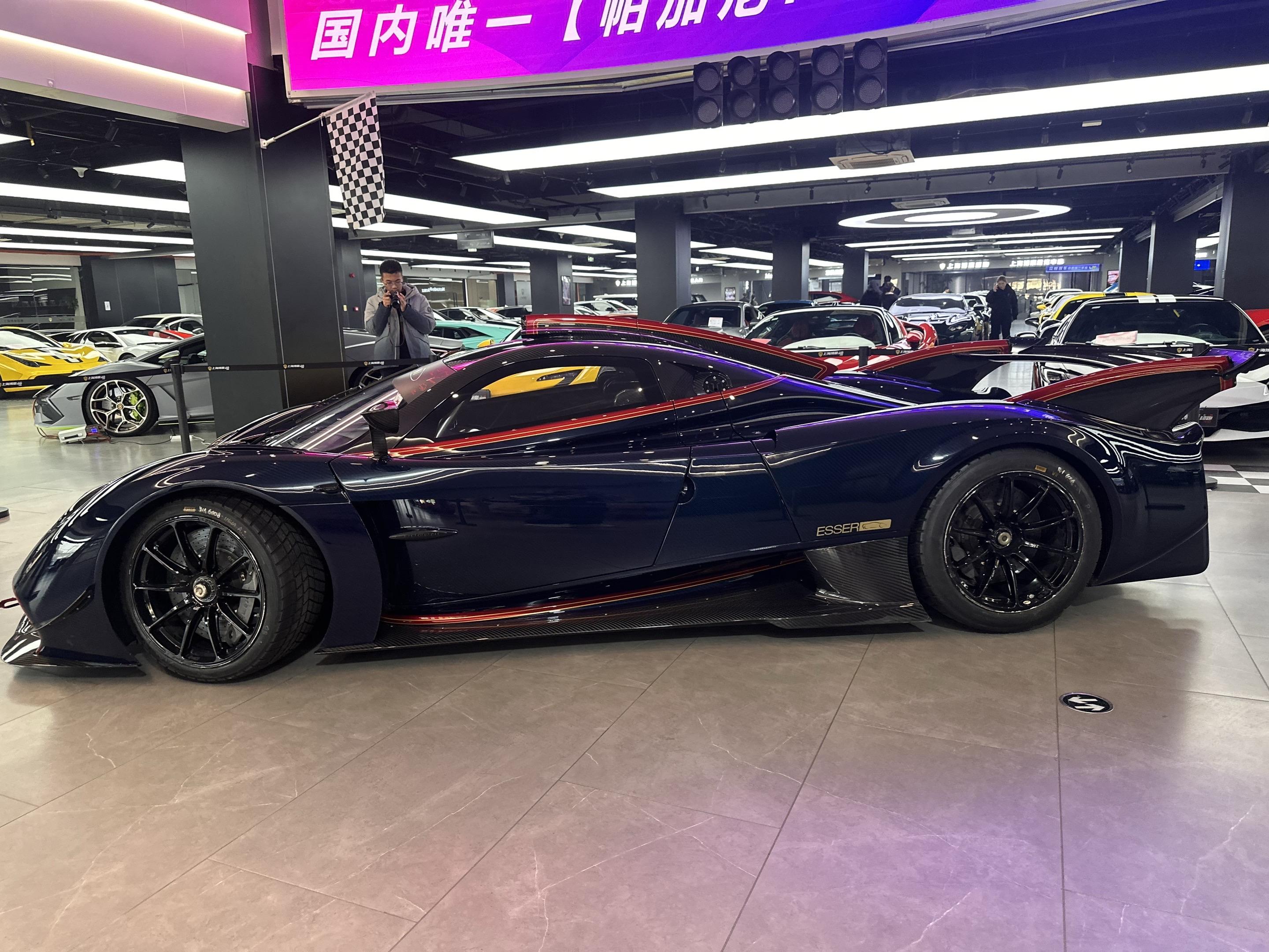 Mike大佬的帕加尼huayra R