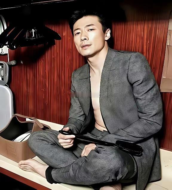 内娱最开始丁克的一批演员，这身材这颜值不生娃太可惜了！ 