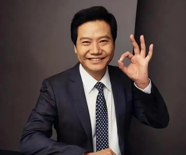 雷军谈汽车价格战：我们做好了充分的各方面的准备。小米汽车的从0到1与小米手机不完