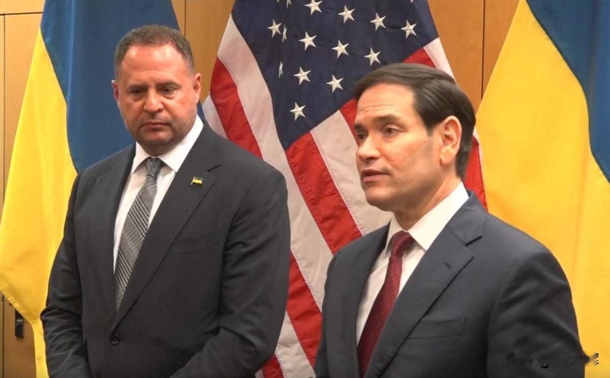 特朗普团队不排除推迟“和平计划”签署的严格最后期限

11月24日，美国国务卿马