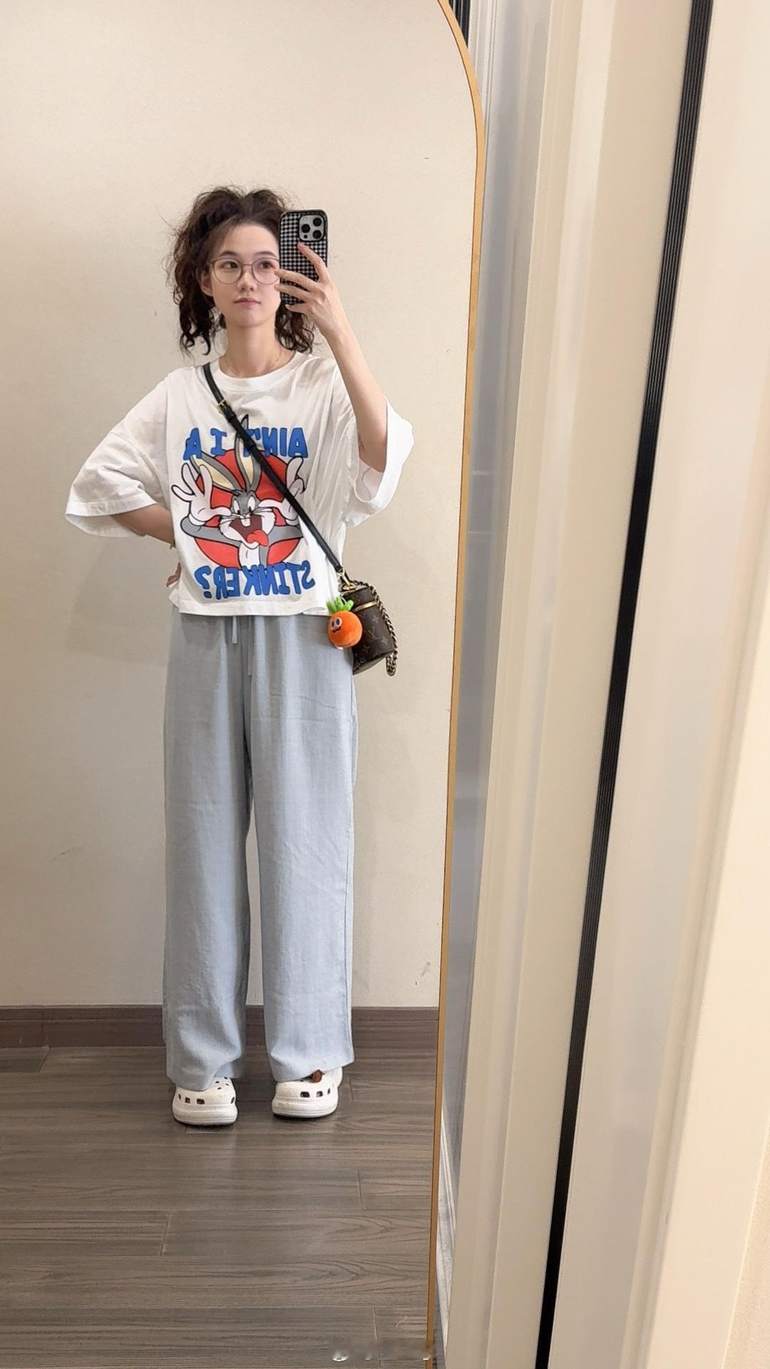 玉衣局 糖糖这个天丝亚麻裤我去裁断了一丢丢穿着太舒服了！现在35度穿也不闷 很透