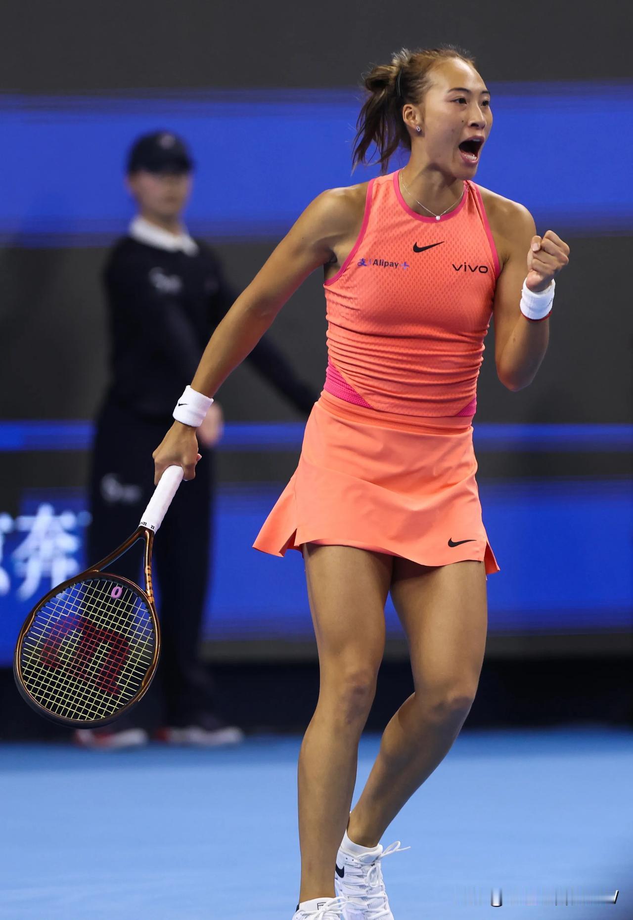 2024中网，WTA1000北京站1/4决赛，中国🇨🇳一姐郑钦文以2:1（6
