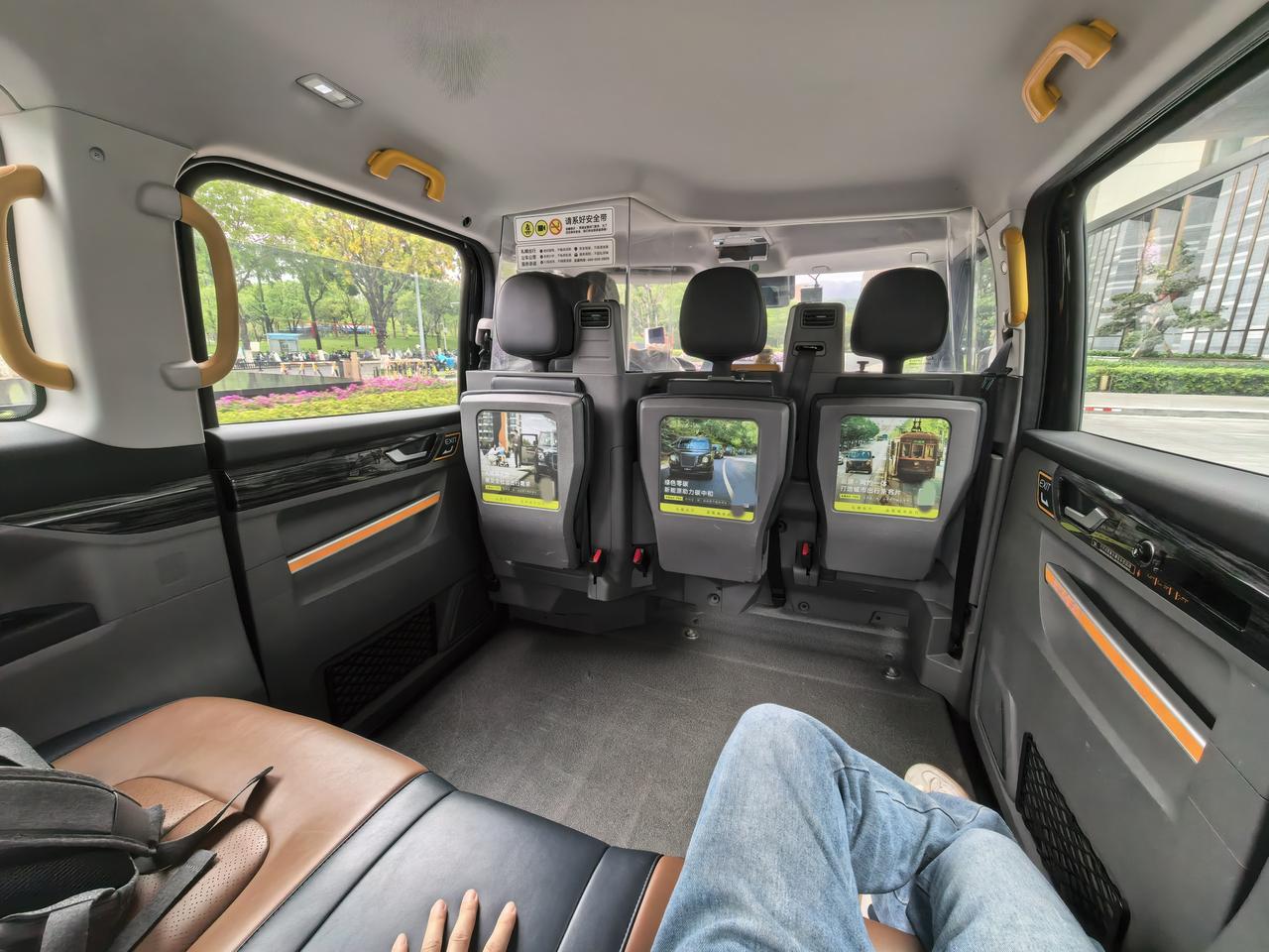 我差点以为我打一台公交车[捂脸]