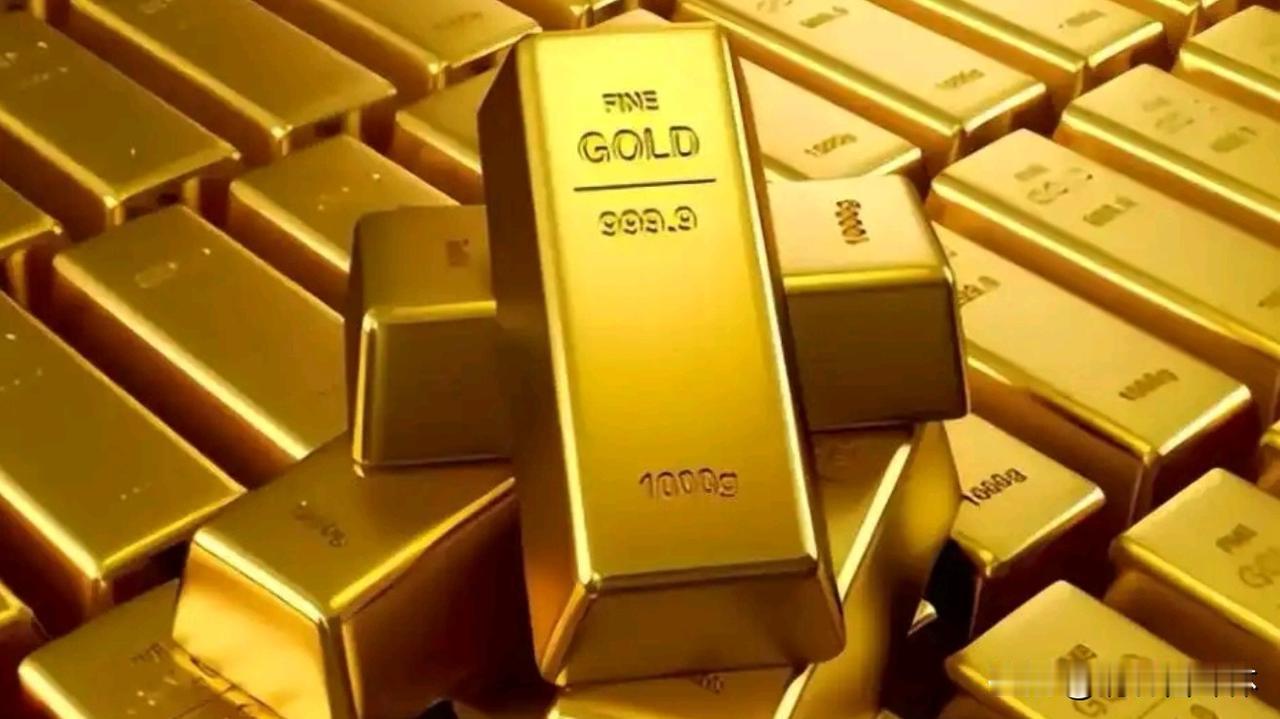 近期，金价一路飙升、美元持续走弱，这让靠美西方货币和金融体系谋利的人如坐针毡。华