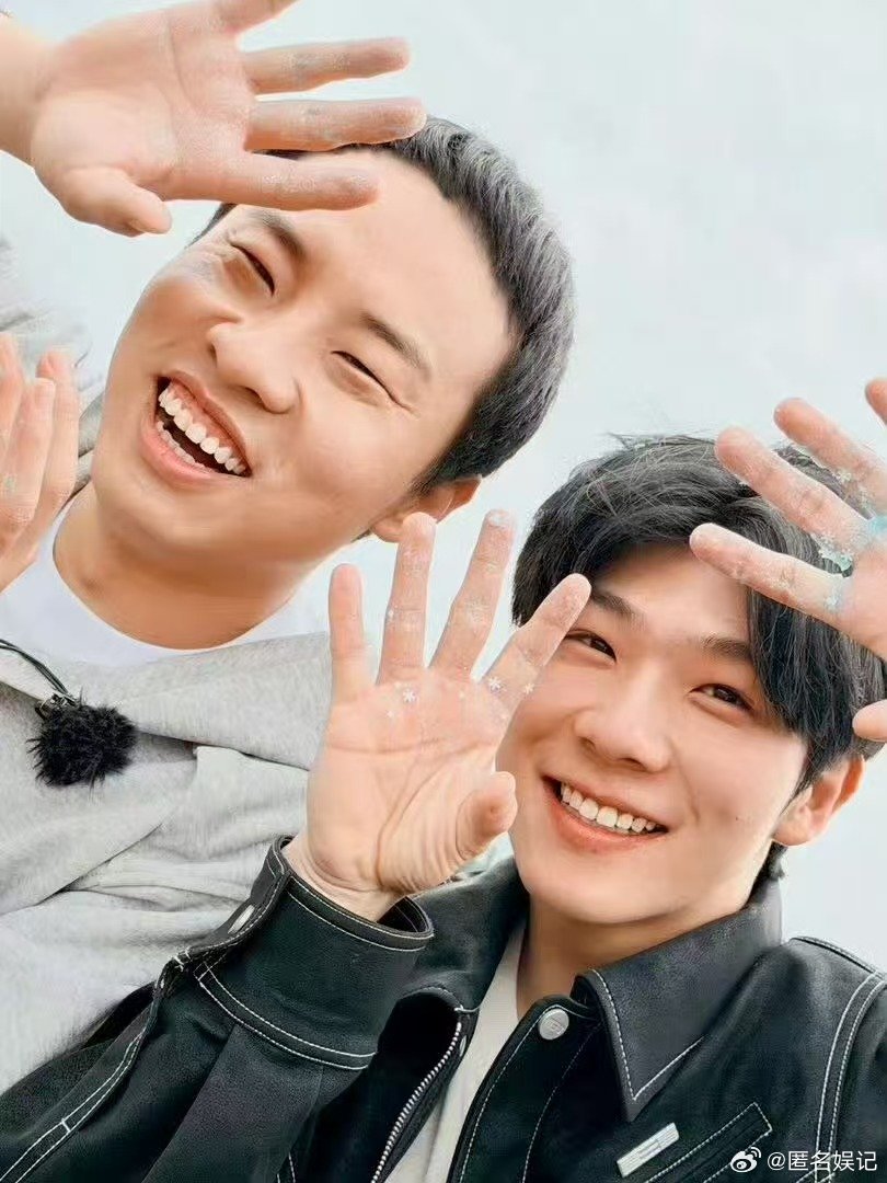 徐志胜自曝创业月亏12万亲爱的客栈徐志胜一打开创业的话匣子就收不住，自曝现在卖脱