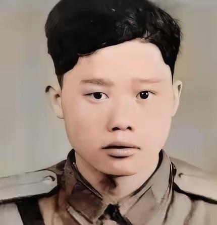 1951年1月28日，志愿军战士潘天炎因为生理需要去附近的草丛解决，回来后却意外