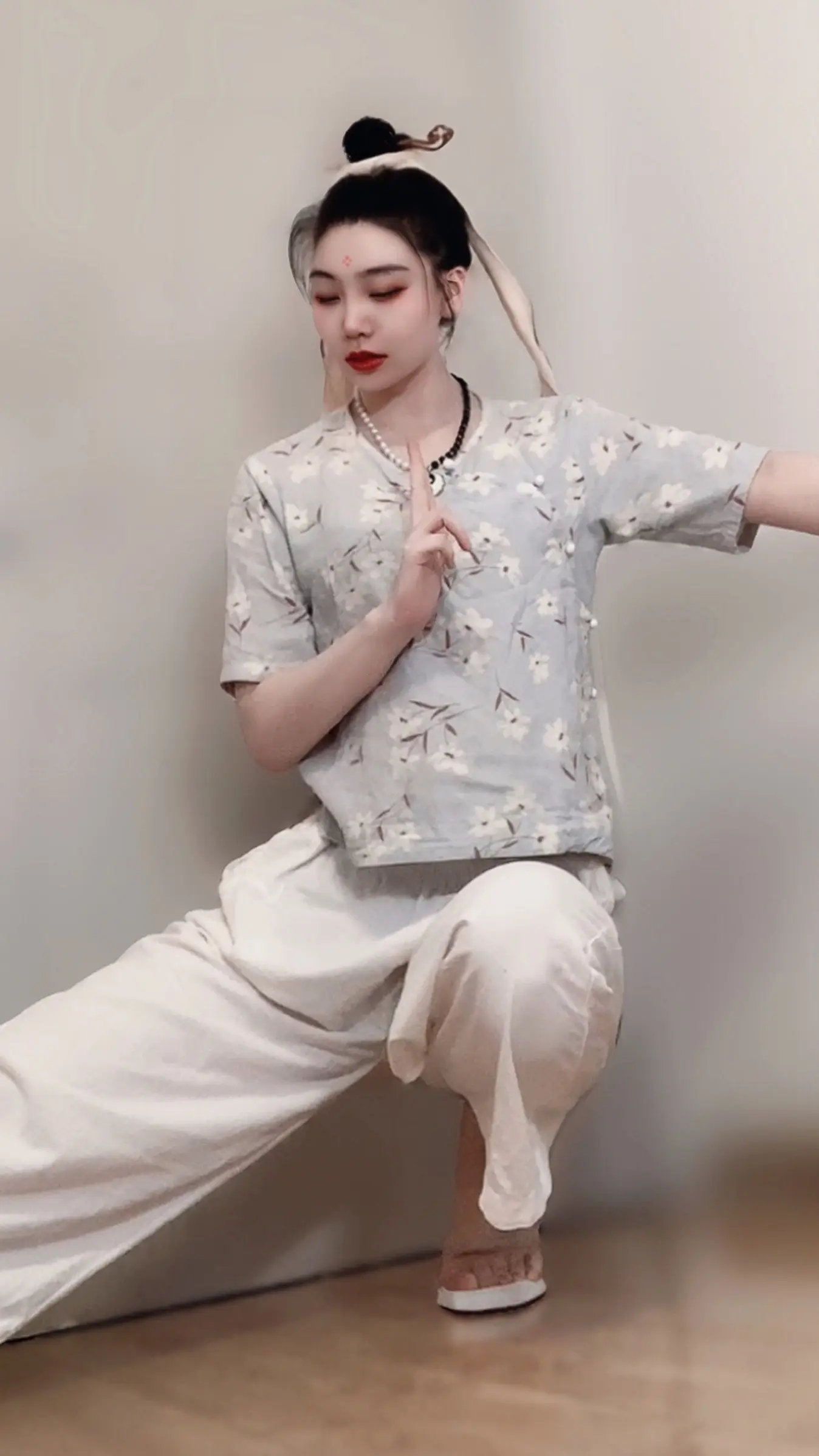 50岁依然保持好状态之。从小我的爸爸告诉我  只要你赢了  书上就会写...