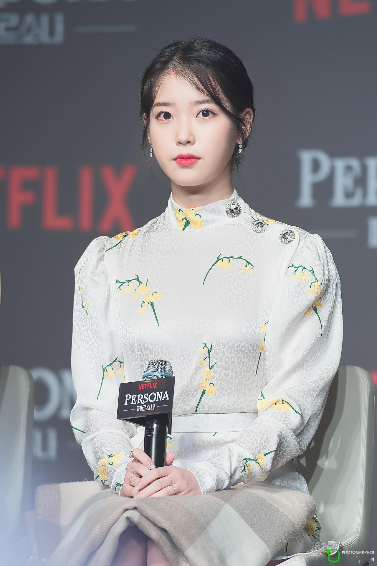 IU[超话] 🐰IU高露洁口腔亮白美学大使2019年时光机🐥190327 I