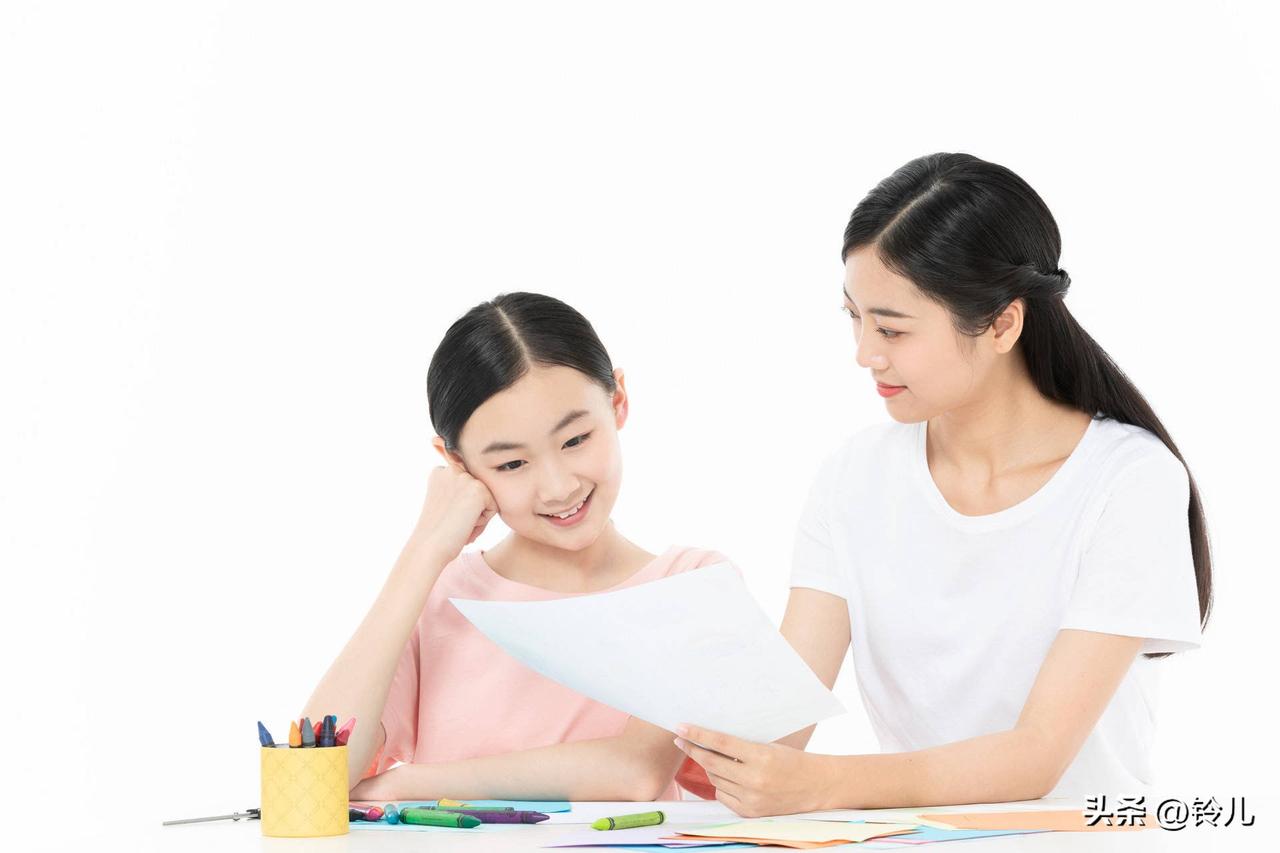 我要学习小学二年级的课程了。
馨儿二年级了， 最近我明显感觉到孩子的作业上难度