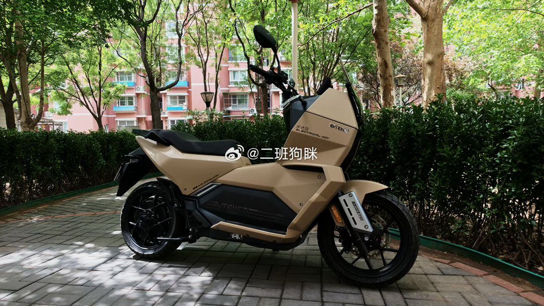 很大程度说，对于我目前需求来说，除了摩旅，电摩几乎都满足了，科技感，智能化，城区