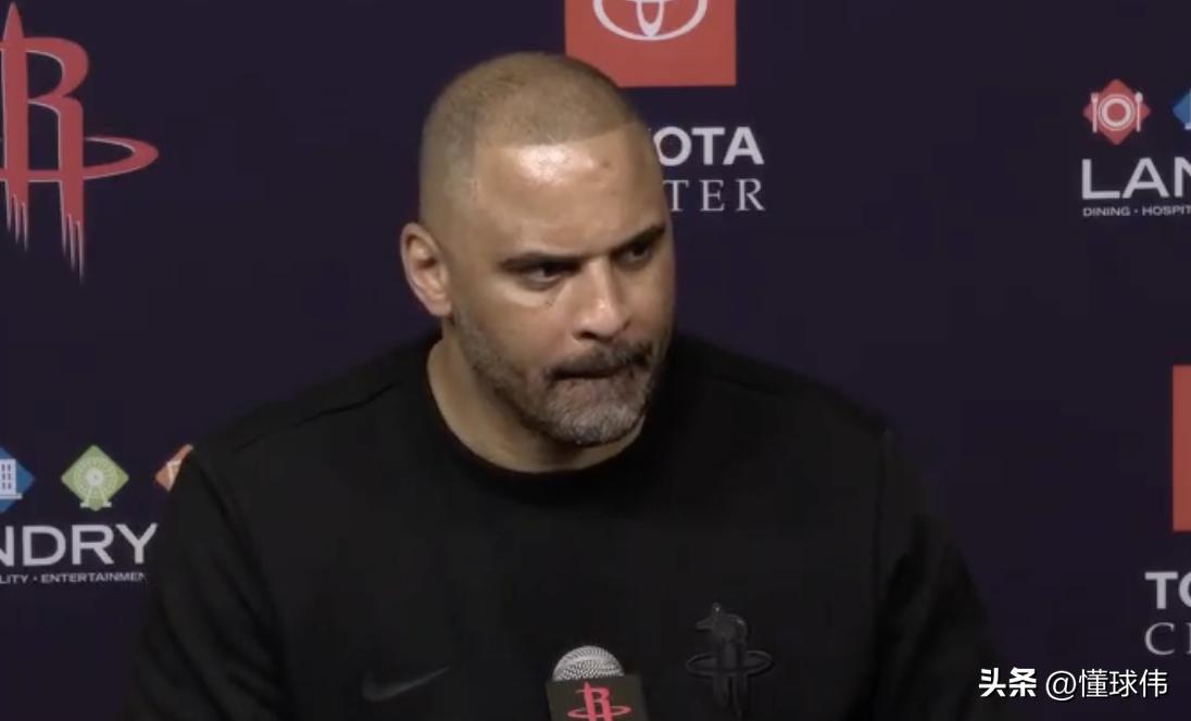 你觉得呢？乌度卡谈杜兰特：

“如果在现役找一个人。”

“能够跟阿德巴约一样。