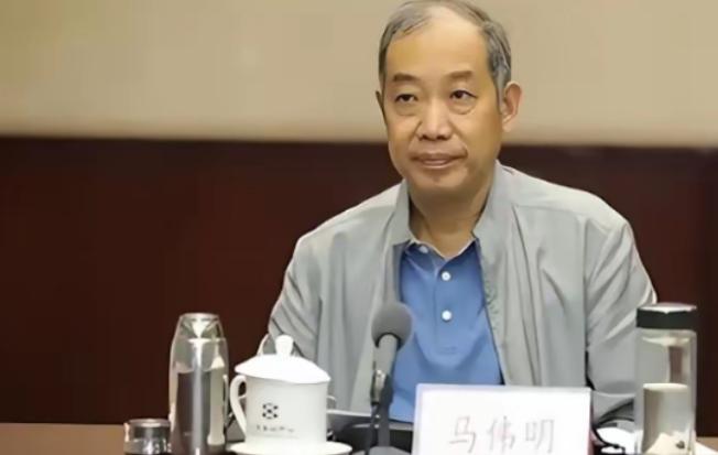 中国教授竟然预言了美国福特级航母的未来，美国耗资百亿建造的核动力航母，最后却成了