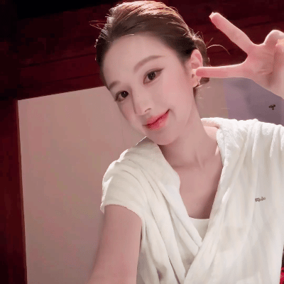 赵露思  zls赵露思许我耀眼zls赵露思许妍  "爱像圆周率 无限不循环 就像