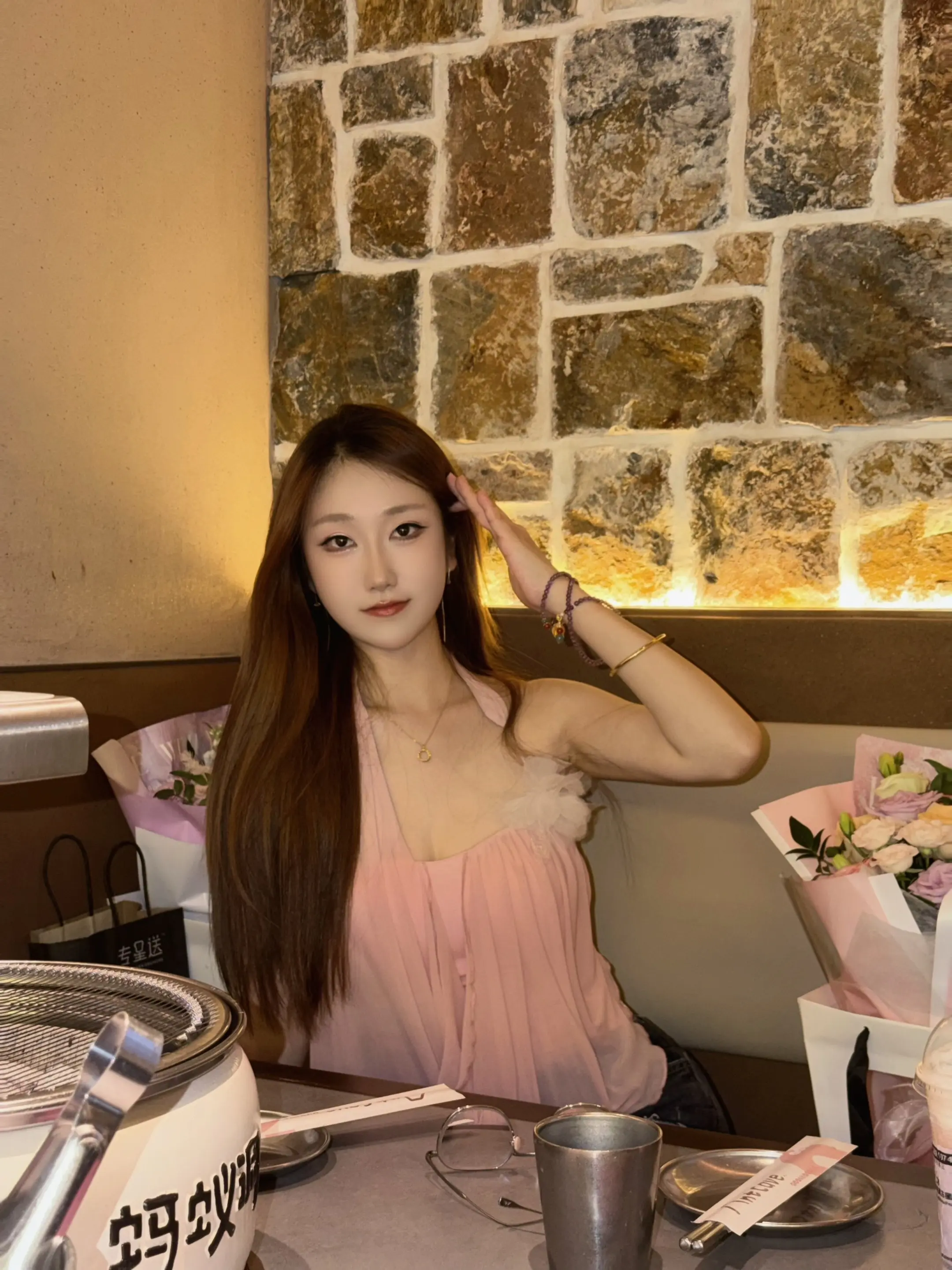 爱我恨我都得排队 请我吃饭可以插队