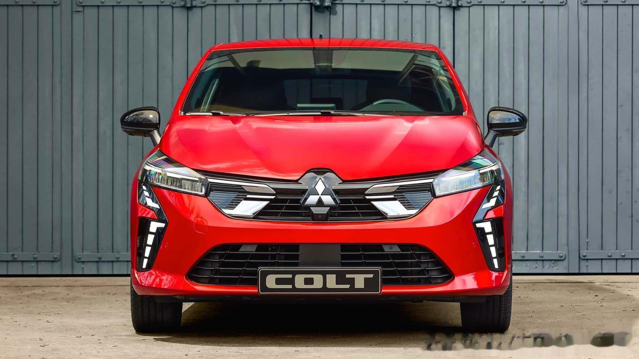 三菱在欧洲发布全新CLOT，基于雷诺Clio换标，仅在中网、日行灯和其他贴标处有