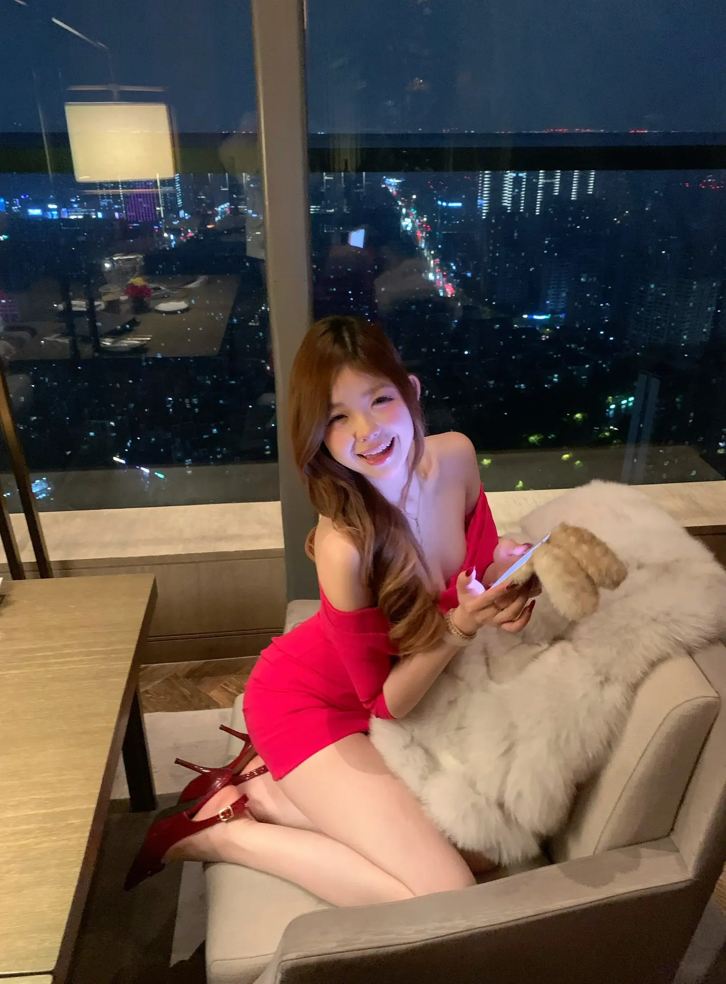 如果全世界都在指责你 那姐姐蹲下来抱抱你