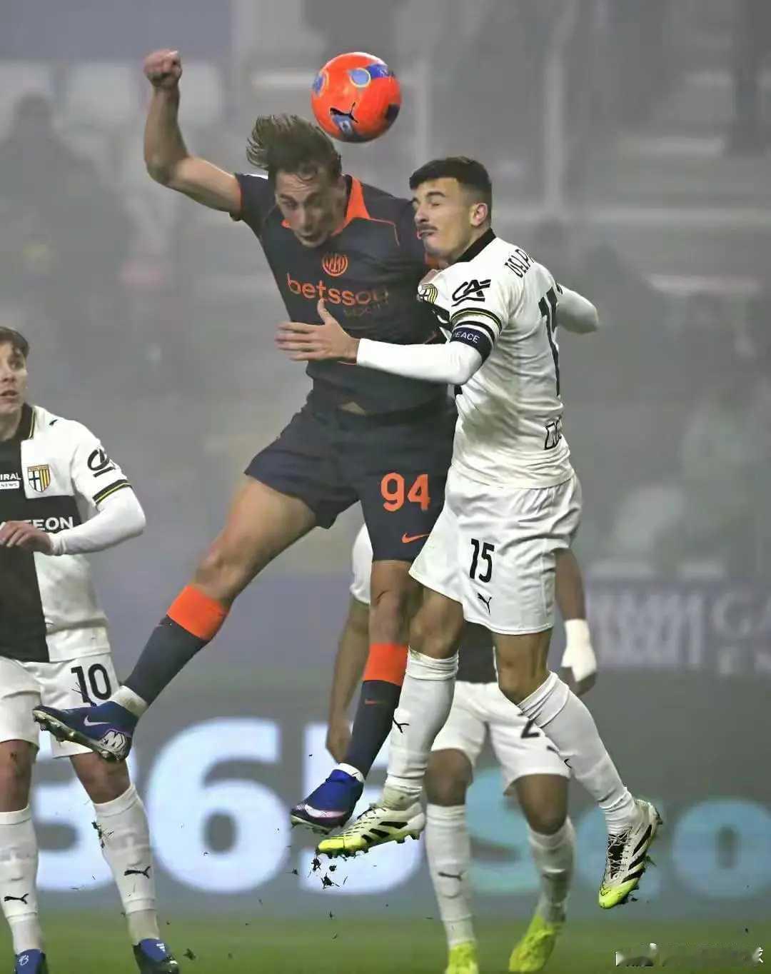 意甲国米客场2-0力克帕尔马 图拉姆压哨建功豪取六连胜1月8日凌晨3时45分，2