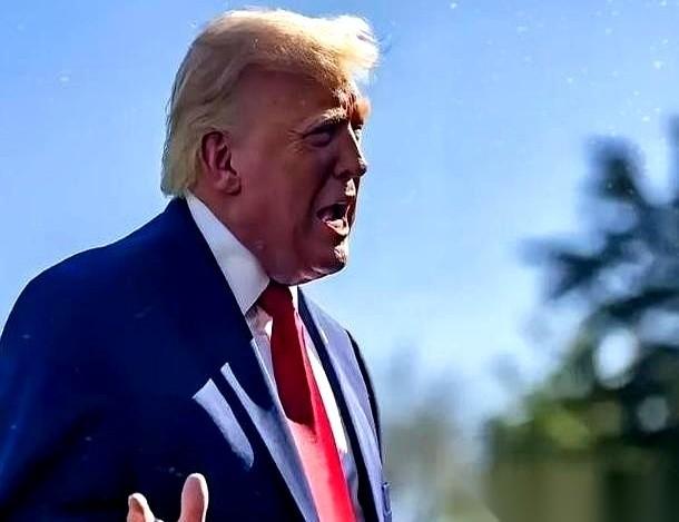 翻开最近两个月的国际新闻，所有人都在盯着美国和伊朗，以为美军马上就要把伊朗的导弹