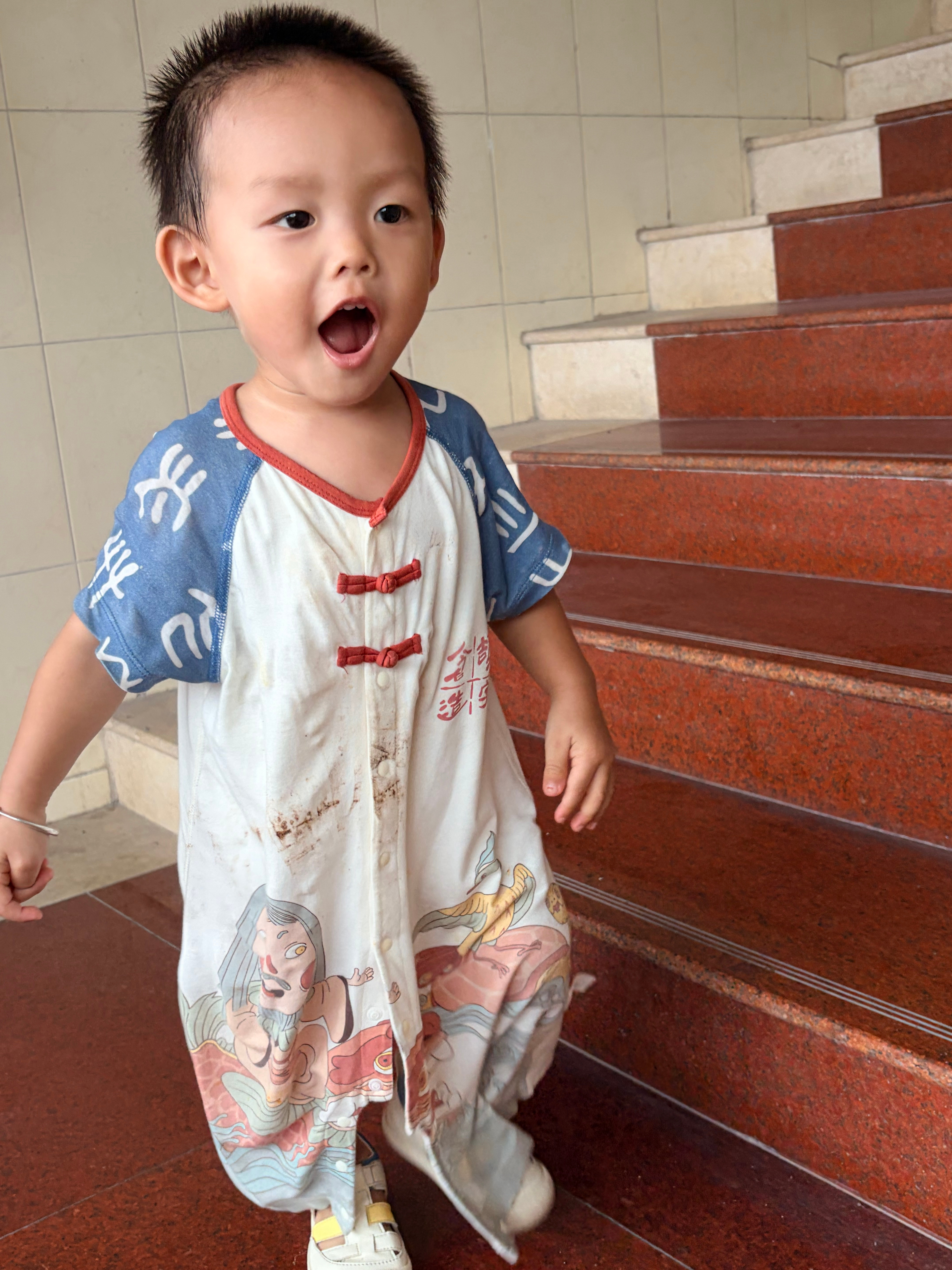 是一岁七个月的人类幼崽了