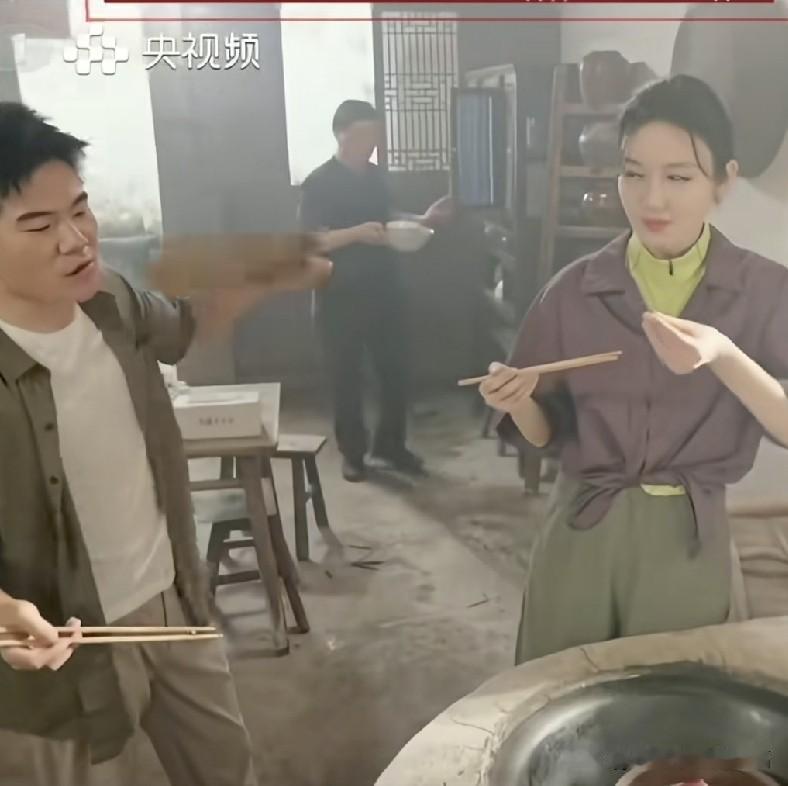 董宇辉为什么深受大众喜欢呢?作者加速成长计划 央视《山海寻味》让董宇辉再次走进大