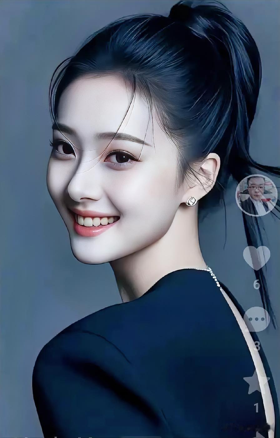 甜美笑容，优雅发髻，谁都有烦恼，但愿你笑得灿烂！小辫子女士 带小辫子的美女