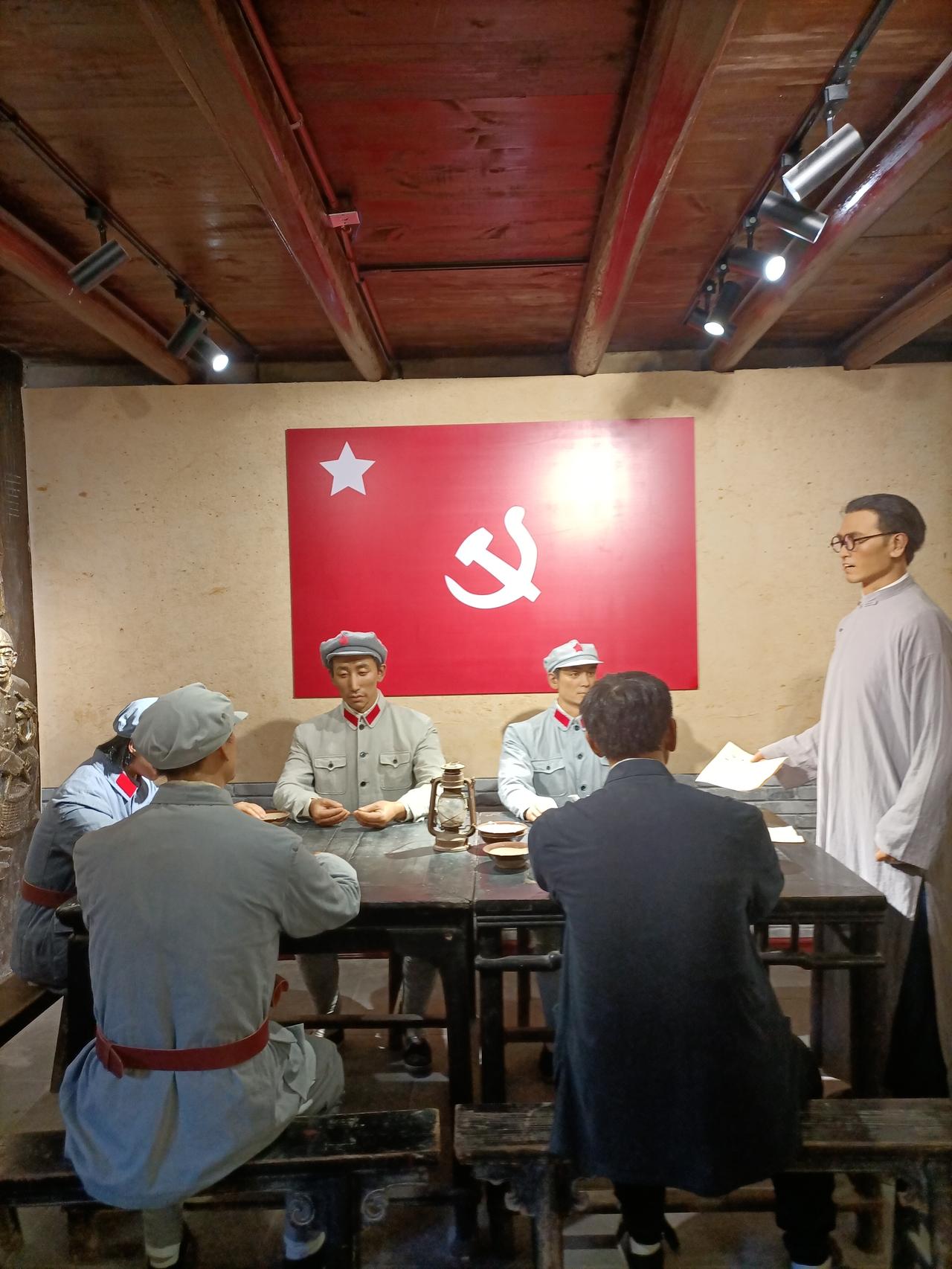 【人世间·我心中最可爱的人】你心中最可爱的人是解放军吗
我心中最可爱的人是
1、