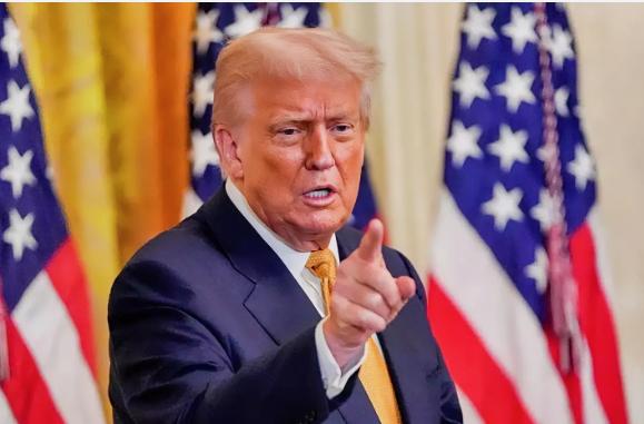 一片哗然！特朗普公布短信内容，嘲讽马克龙和北约秘书长吕其实非常虚伪

特朗普直接