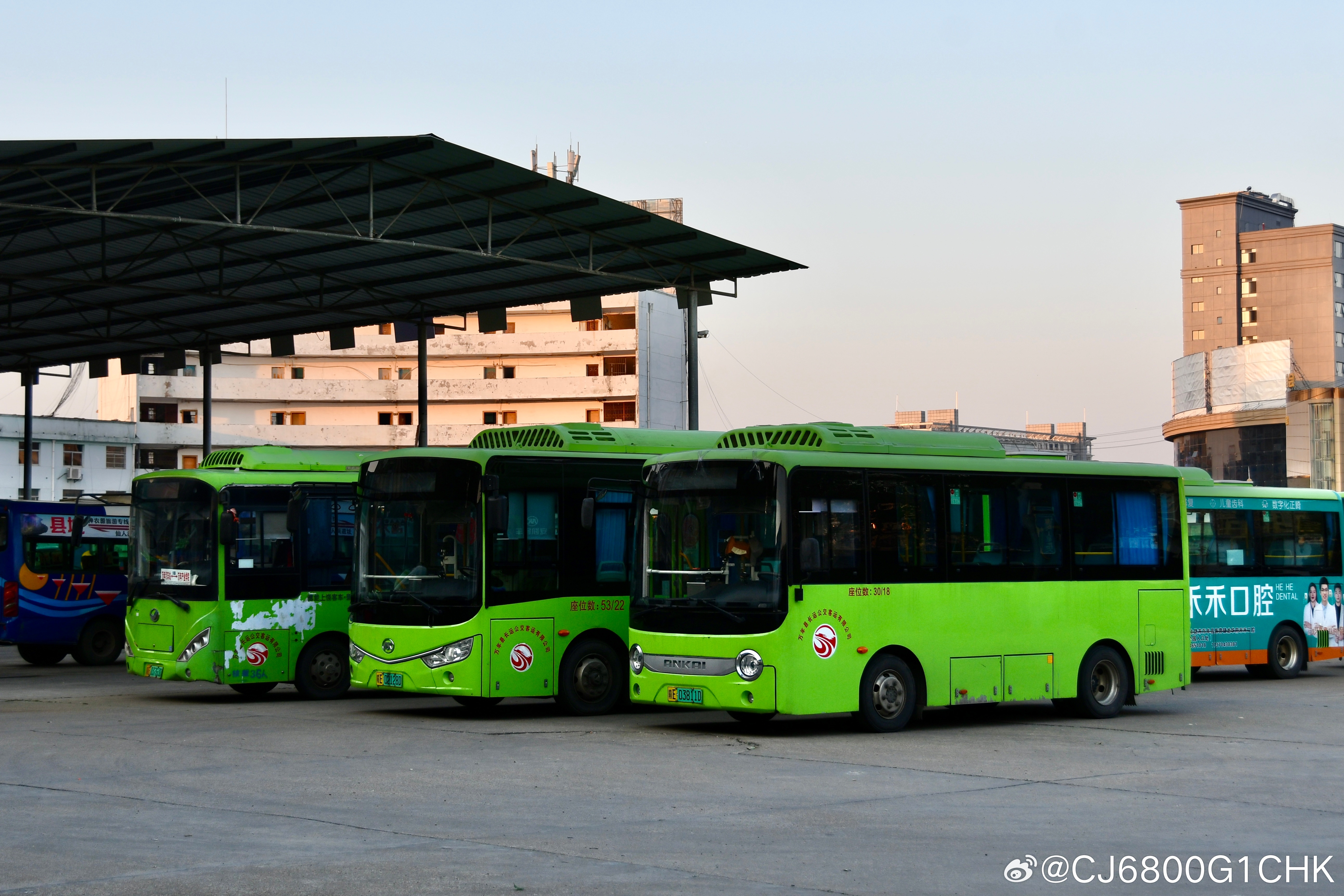 上饶·万年县打卡，这个造型的友谊8米电动比较少见 上饶·万年