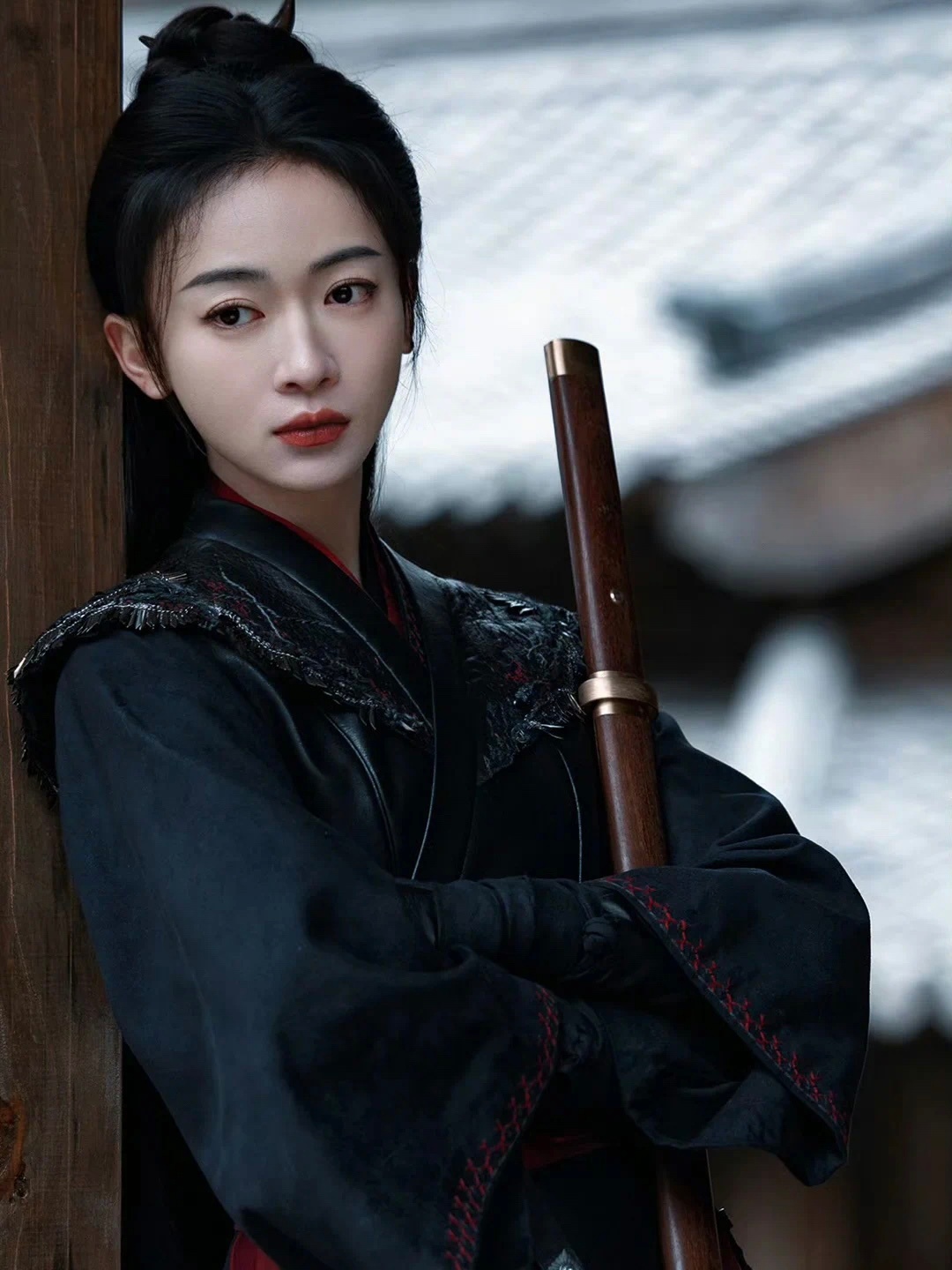 #小狗的观影集#《春花焰》的带感程度比想象的要高欸！刘学义和吴谨言的cp感绝了[