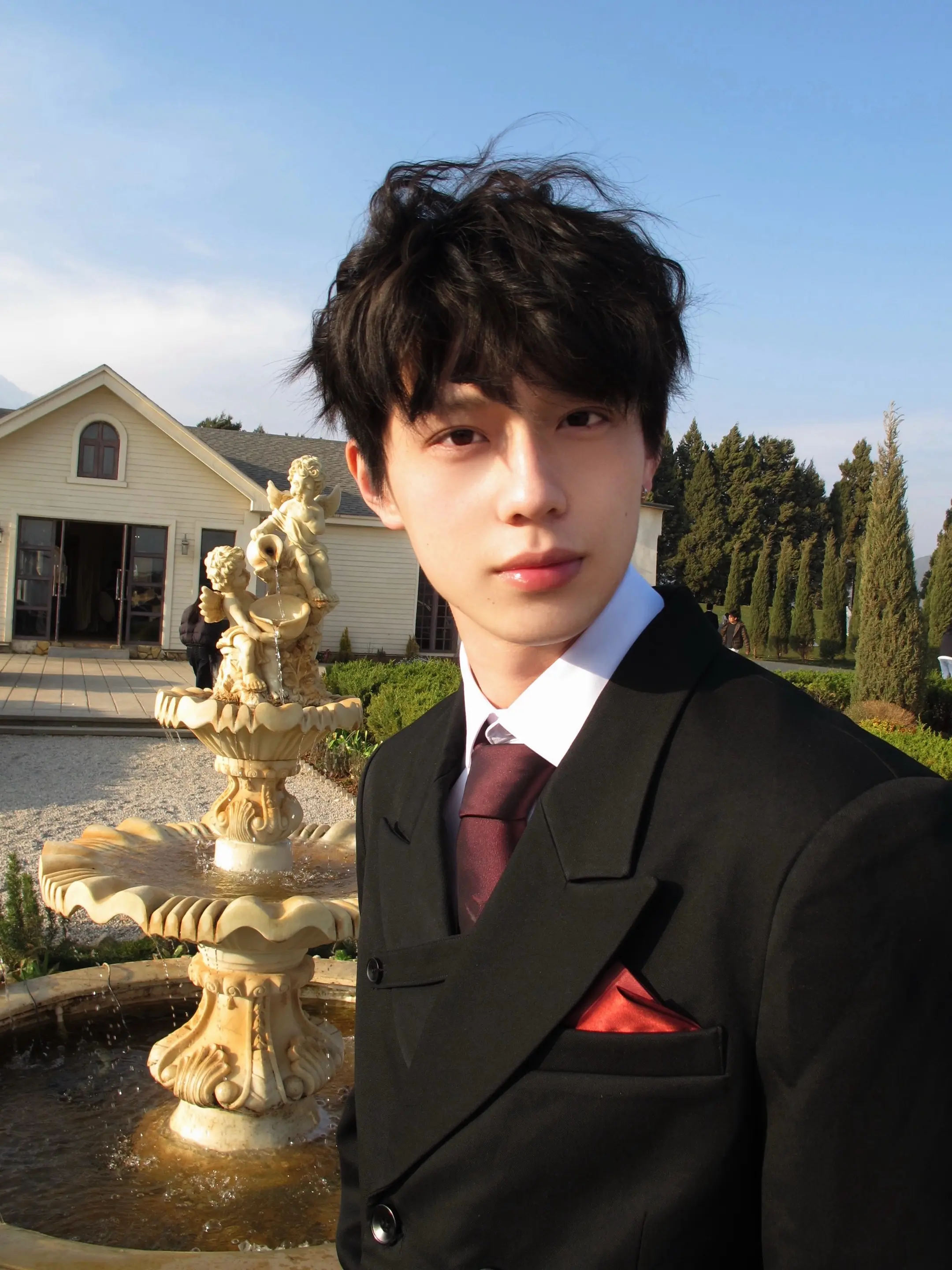 多花时间塑造自己 少花时间研究别人