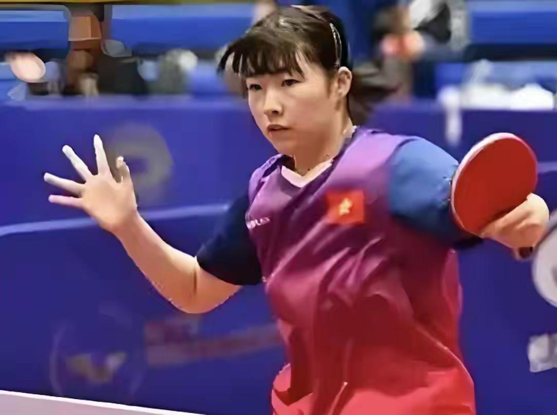 【伦敦世乒赛，中国香港3-2险胜中国台北】惊险取胜，苏籽童扔掉球拍，激情呐喊庆祝