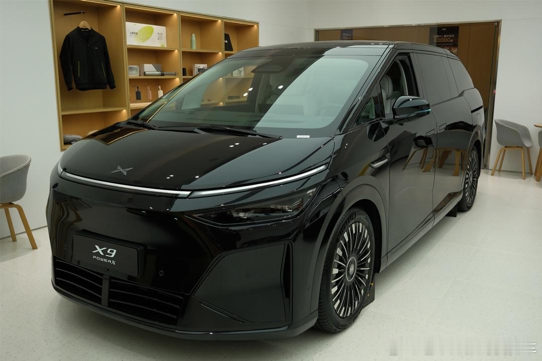 【技术拆解小鹏X9超级增程，高效增程器+低功耗，价格切插混MPV腹地】小鹏X9超