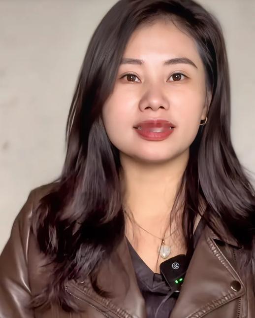 天哪！怎么会有这么黑心的人呀！杨妞花开直播，无数黑粉涌入直播间，骂声一片，甚至有