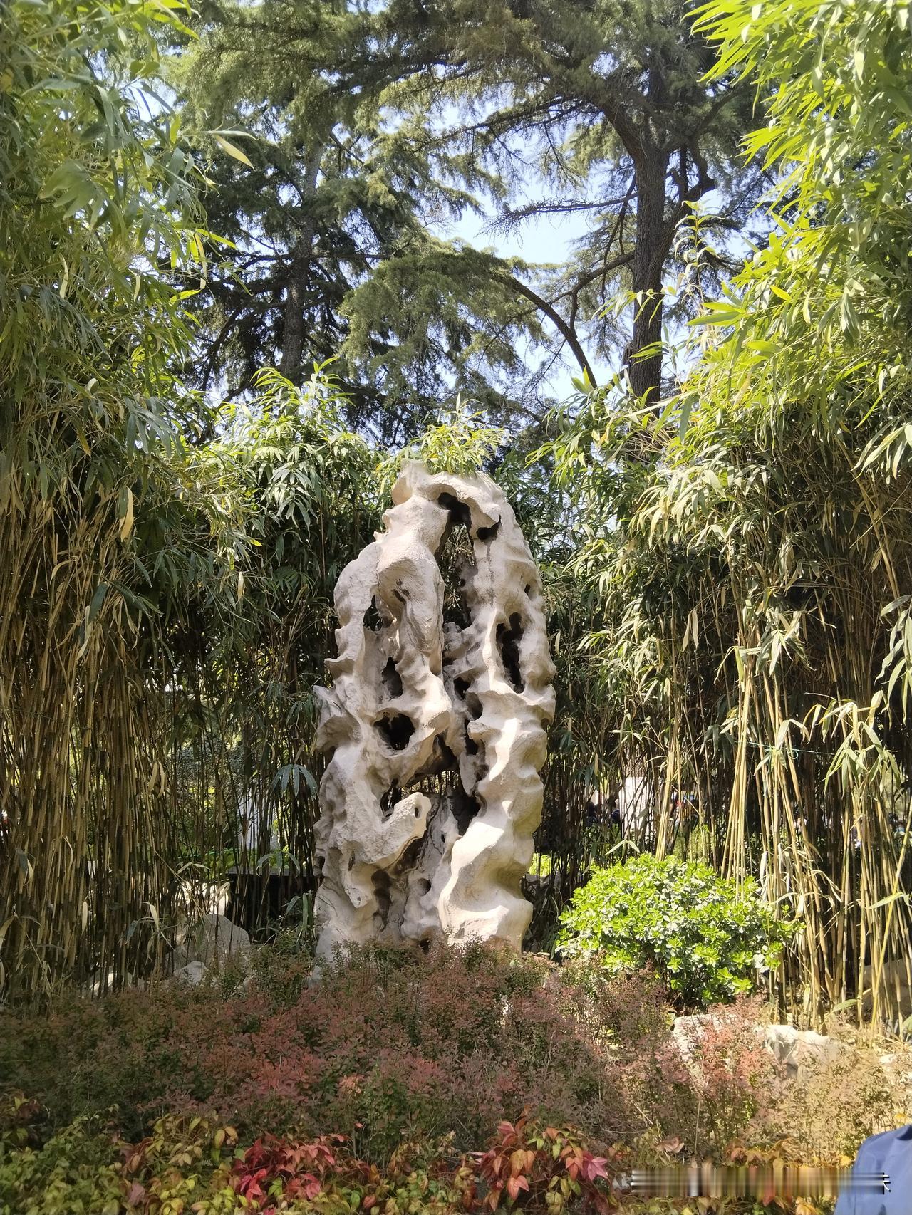 石家庄---济南，两日游，花费如下。
两个大人，一个1.2下小孩。我们自己游玩，